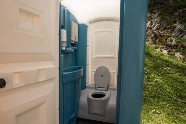 Types of Portable Toilets We Offer in Fairfield University, CT